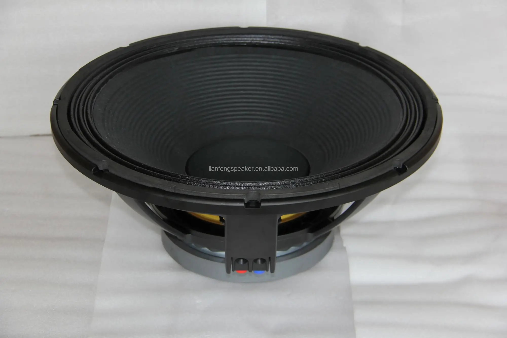 DAYTON AUDIO RSS315HO-4 Reference Haut-Parleur Subwoofer Aluminium 700W 4 Ohm 90db 26hz 600hz O305cm P 4940