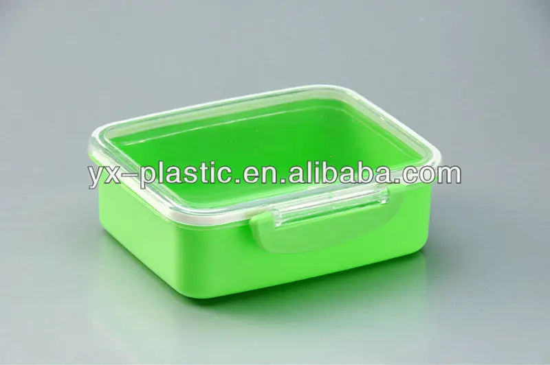 clear plastic food containers