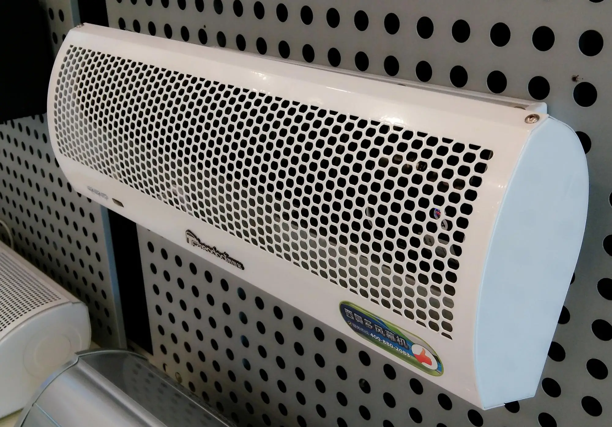 32 Inch Heated Air Curtain with 1 Year Warranty and 60cm Width for Commercial Use