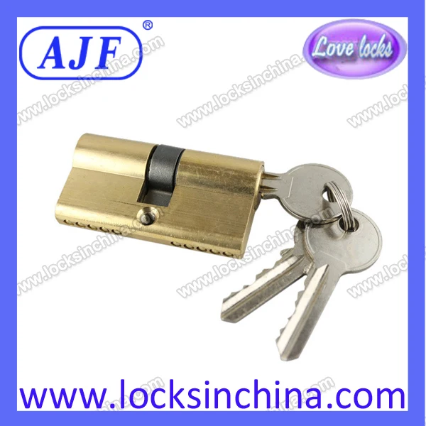 a pin tumbler locking mechanism security door lock cylinder