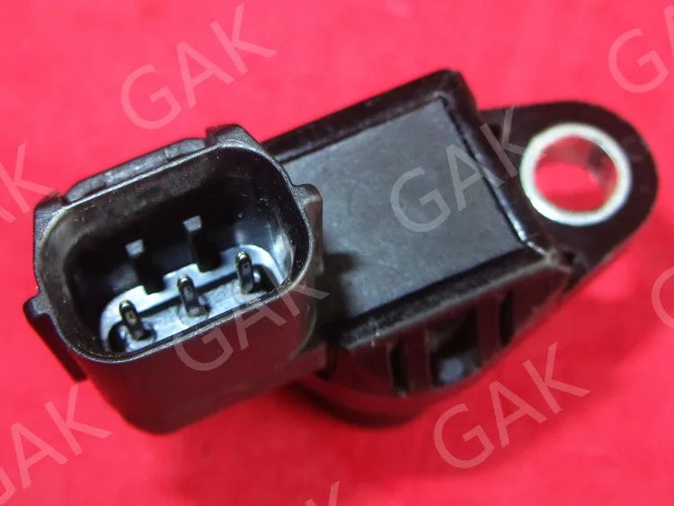 Camshaft Position Sensor For 2002-2007 Mitsubishi Lancer 2.0L 4-Cylinder | OE Spec MD348074