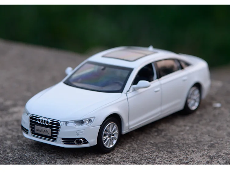 Customized Professional Cheap Die Cast Model Car 118 With Great Price