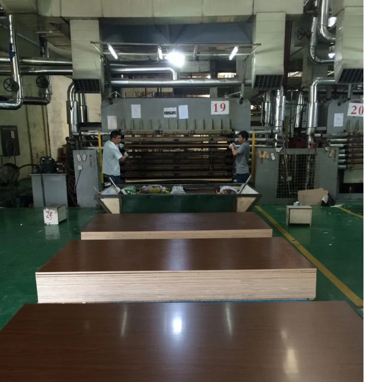 Manufacturer Supply Laminated Plywood / Marine Plywood / Construction