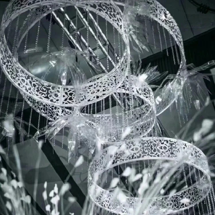 5 rings wedding deco 2.jpg