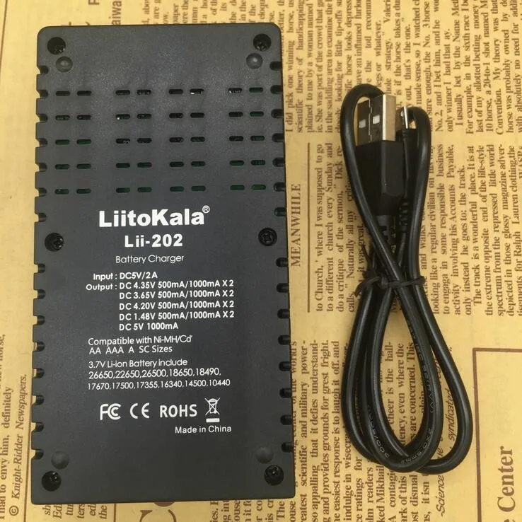 Liitokala Lii-202 18650 charger 1.2V 3.7V 3.2V 3.85V AA AAA 26650 10440 14500 16340 25500 NiMH lithium battery smart charger 1.jpg