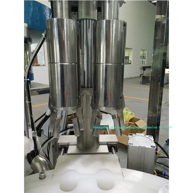 spray bottle filling3.jpg