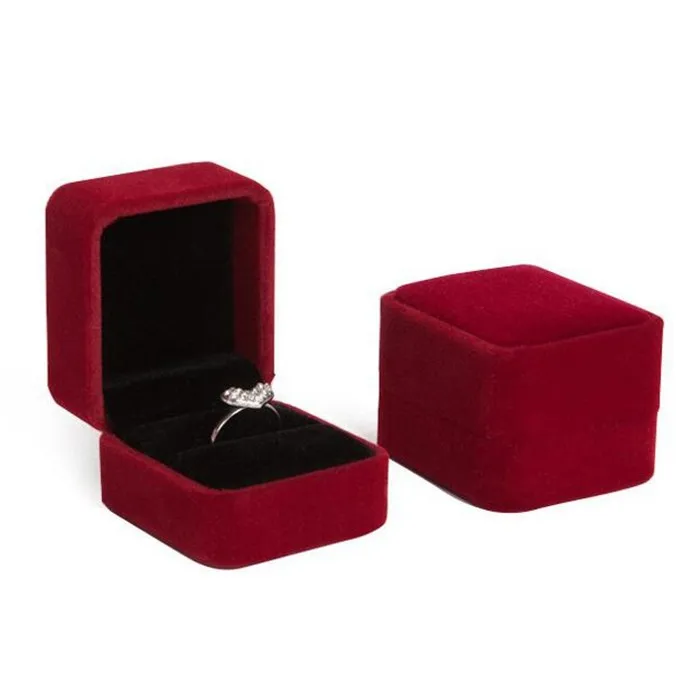 ring velvet box