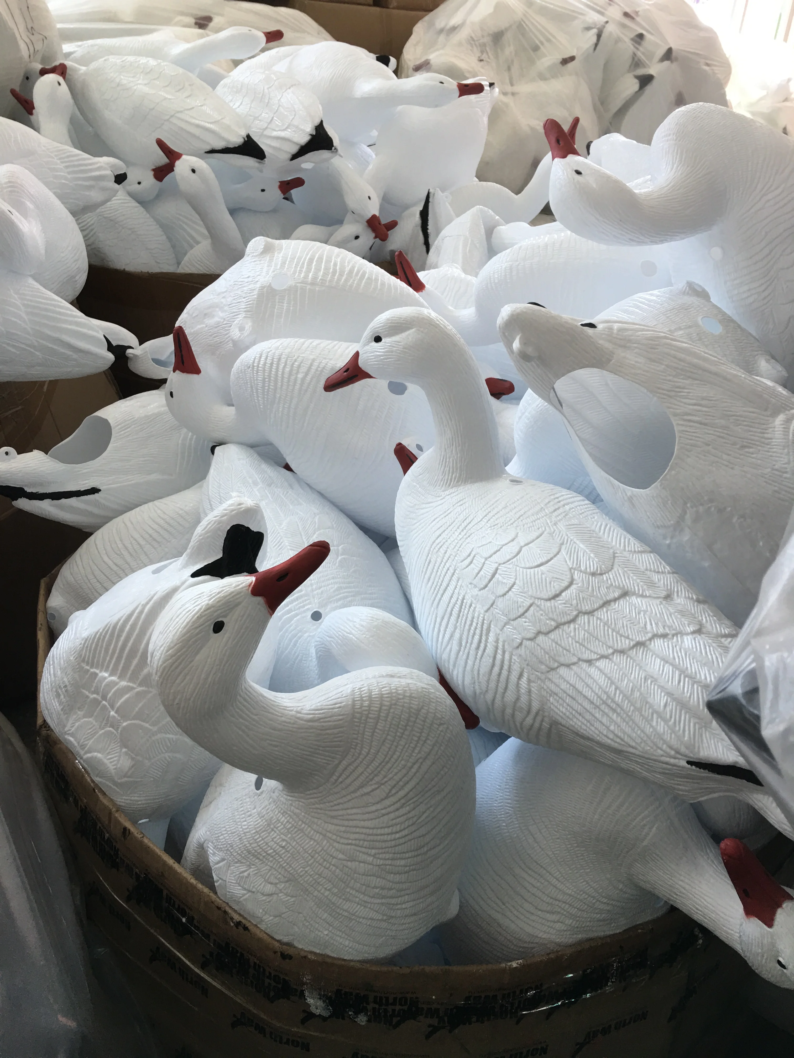 dongguan-xingyuan-new-design-snow-goose-decoys-for-hunter-hunting-eva-foam-snow-goose-decoys