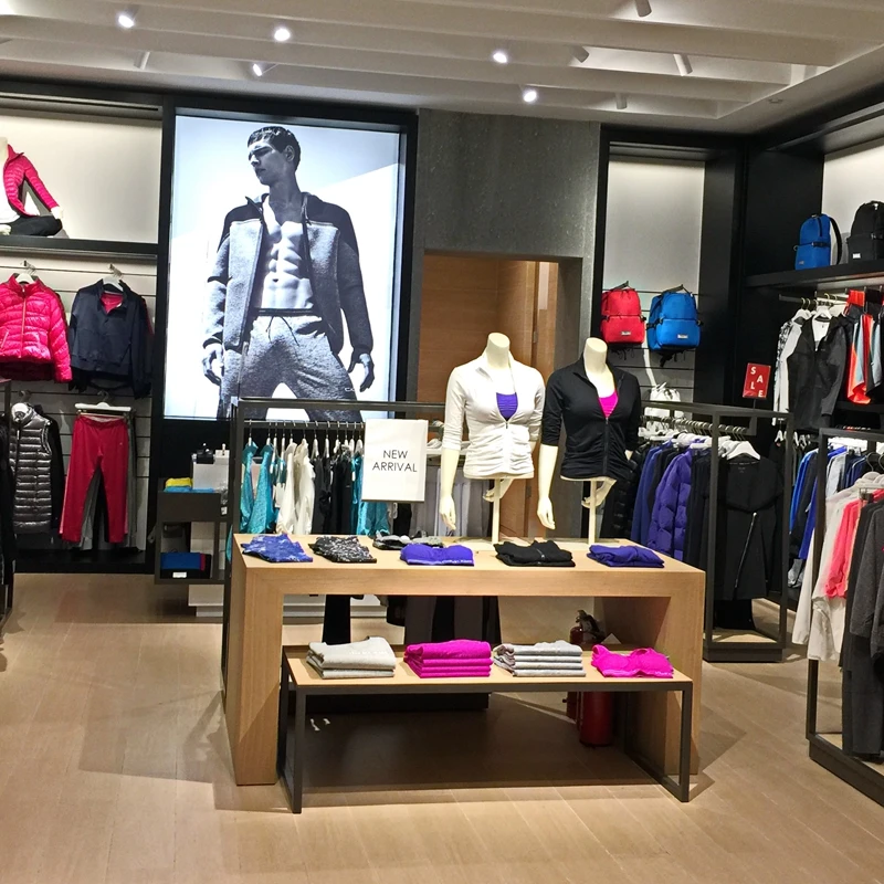 Creative Wood Men Suit Clothing Store Interior Decoration For