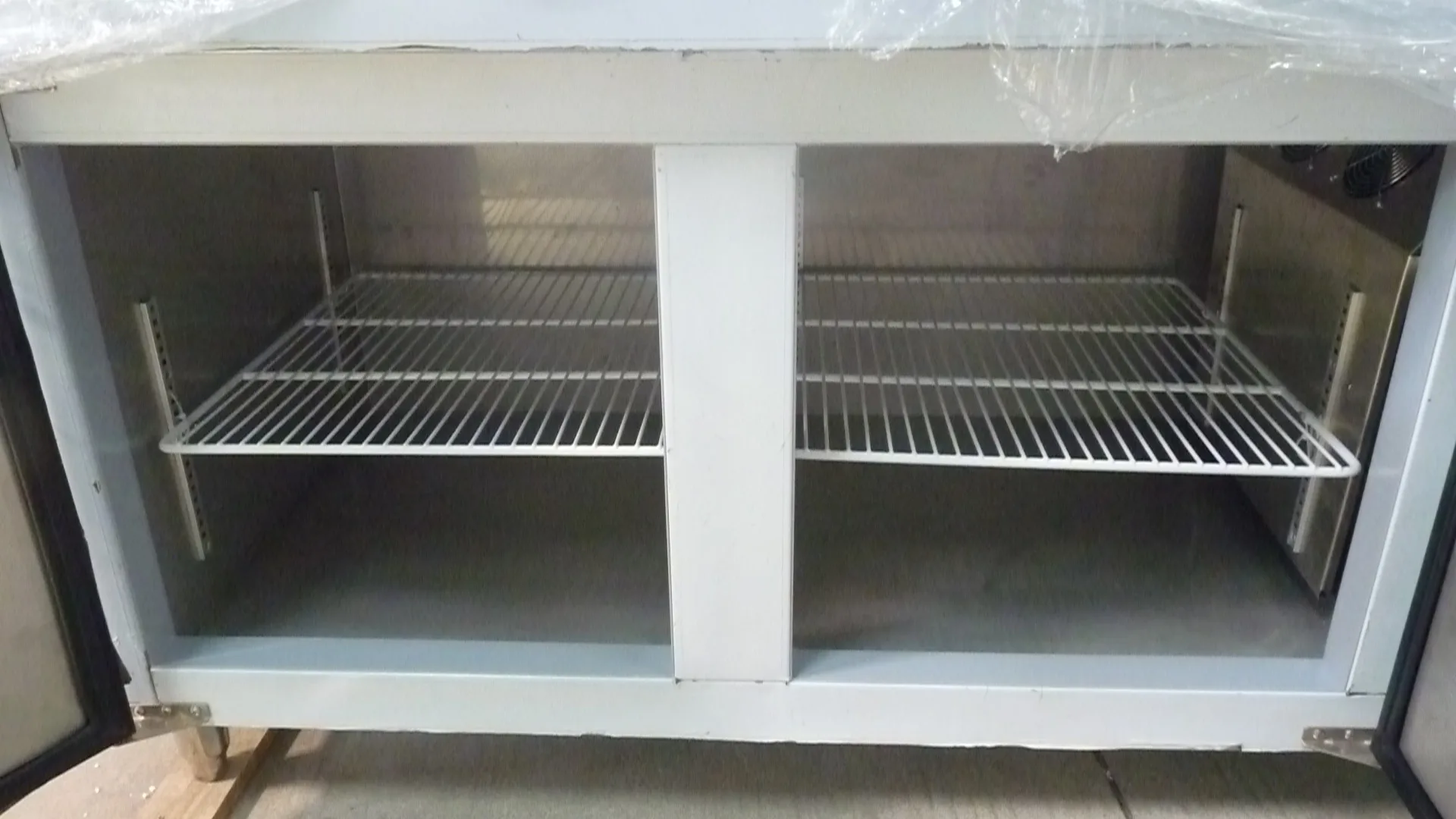 frozen workbench xjt (14)