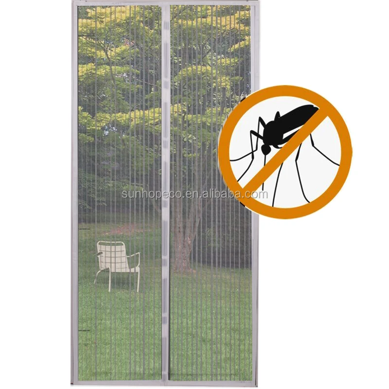 На двери сетку от мух. Дверь входная от мух сеточная. Степ от комаров на дверной проем.