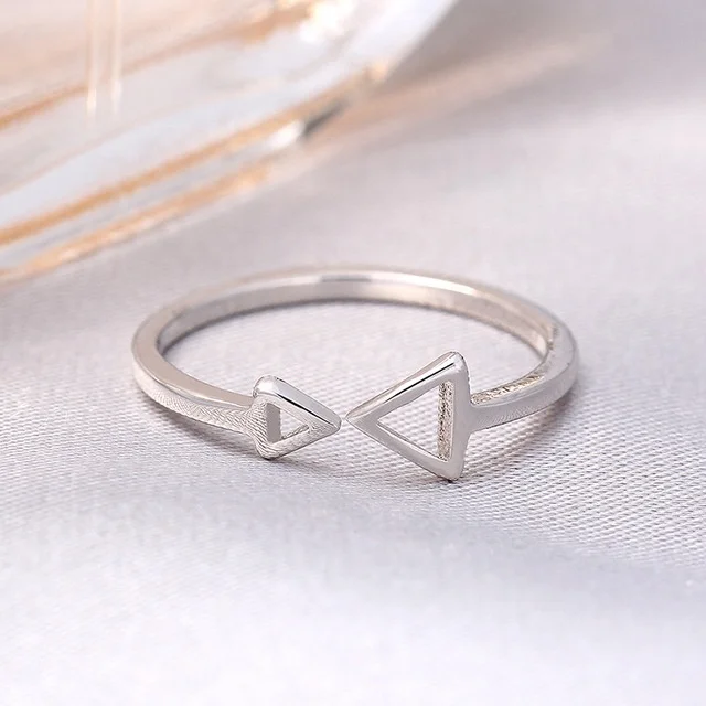 925 s Creux triangle Anneau de Poisson Femelle L'indice Couple Bague Mode Cor&eacute;e Hipster Queue Anneau