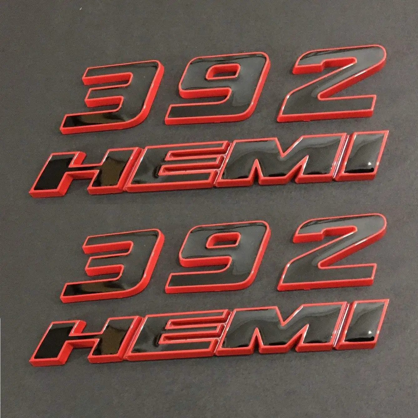 Yoaoo 2pcs OEM Black 392 HEMI Emblem 392Hemi Badge 3D for Challenger Red.