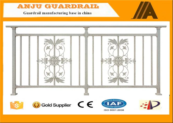 2015 Nuevo Tipo De Acero Decorativo Barandillas De Los Balcones De