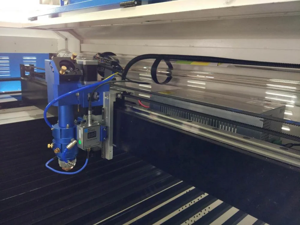 Multi Function Co2 Laser Metal Nonmetal Cutting Machine / Acrylic Metal