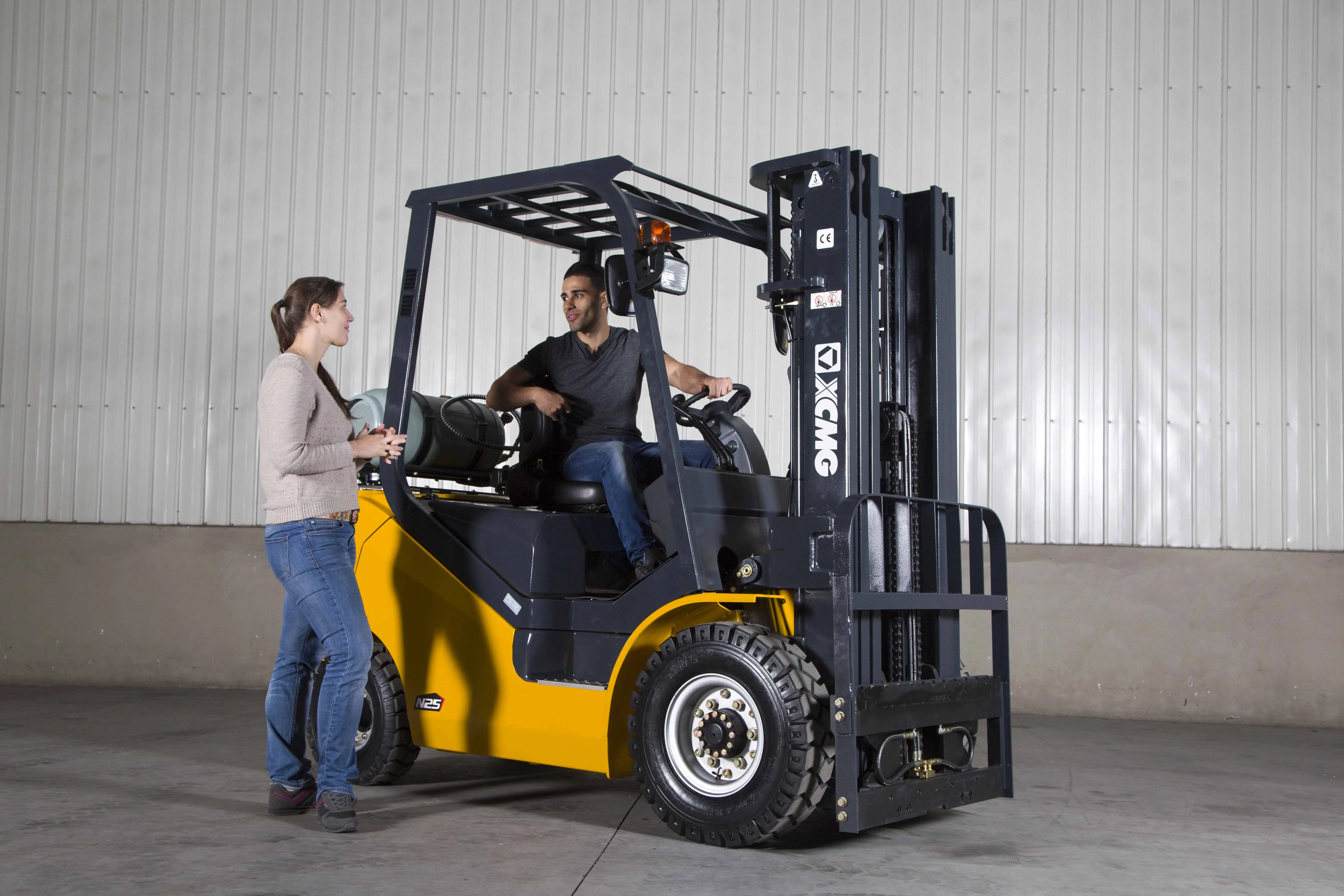 XCMG forklift FGL25T-JA_6.JPG
