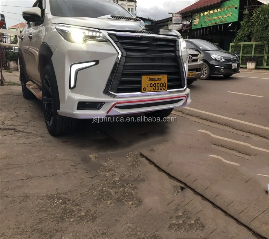 Menggali Potensi: Aksesoris Toyota Fortuner 2017 untuk Performa dan Gaya