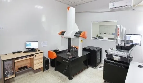 gas injection molding.jpg