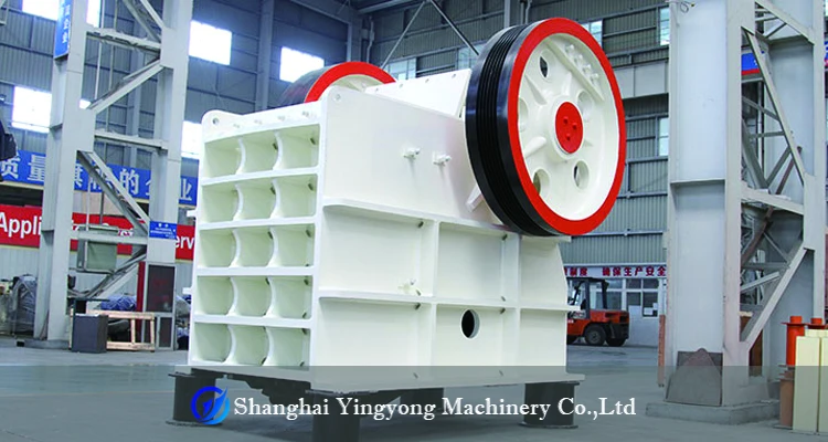 factory price Manufacturers Small Diesel mobile mini stone rock jaw crusher /gravel jaw crusher machine for hot Sale