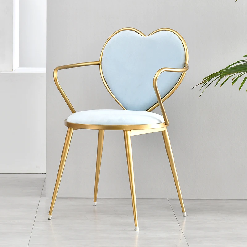 2020 Hot sell Heart Shape Gold Metal Frame Restaurant Dining Chair Soft Eatery dining chair coffee shop chair