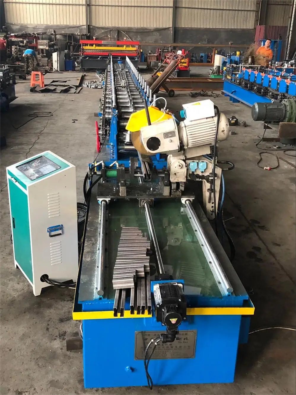 New metal roof panel light steel keel cd ud stud track profile roll forming machine