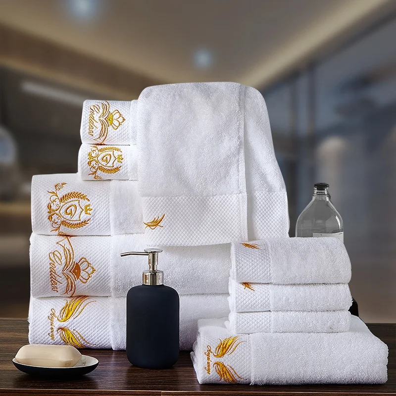 Купить полотенце атмосфера. Набор полотенец Towel Set. Полотенца для гостиниц. Полотенце с логотипом отеля. Супер полотенца.