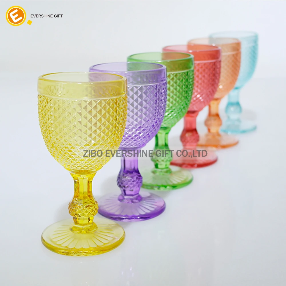 Novelty colors royalty style pineapple shaped red wine glasses cup with base for wedding, party,lovers
