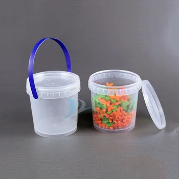 8 gallon plastic bucket with lid