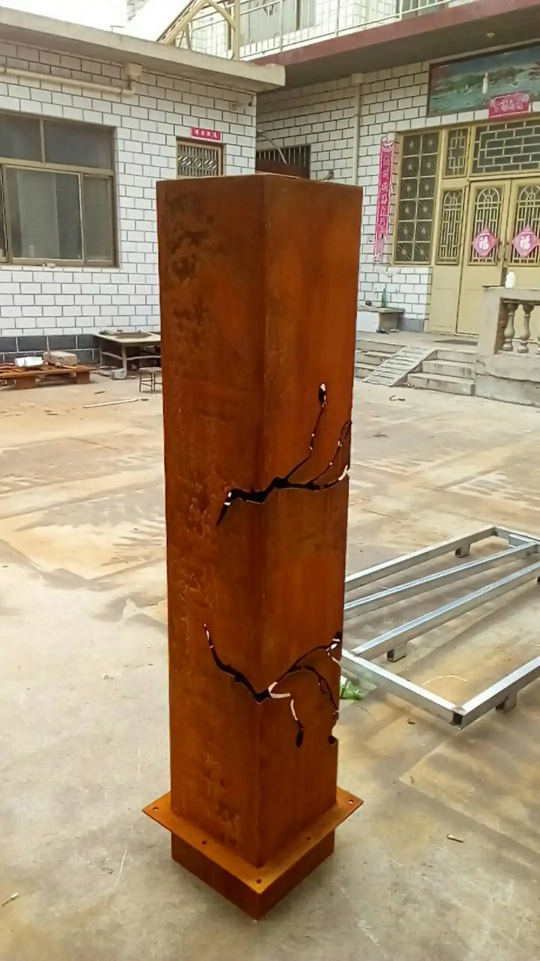 Corten Rusted Steel Metal Landscape Bollard Post For Garden Decor - Buy