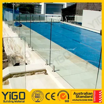 Plexiglass recinzione per terrazzo senior complesso di appartamenti ... Recinzioni in vetro e acciaio