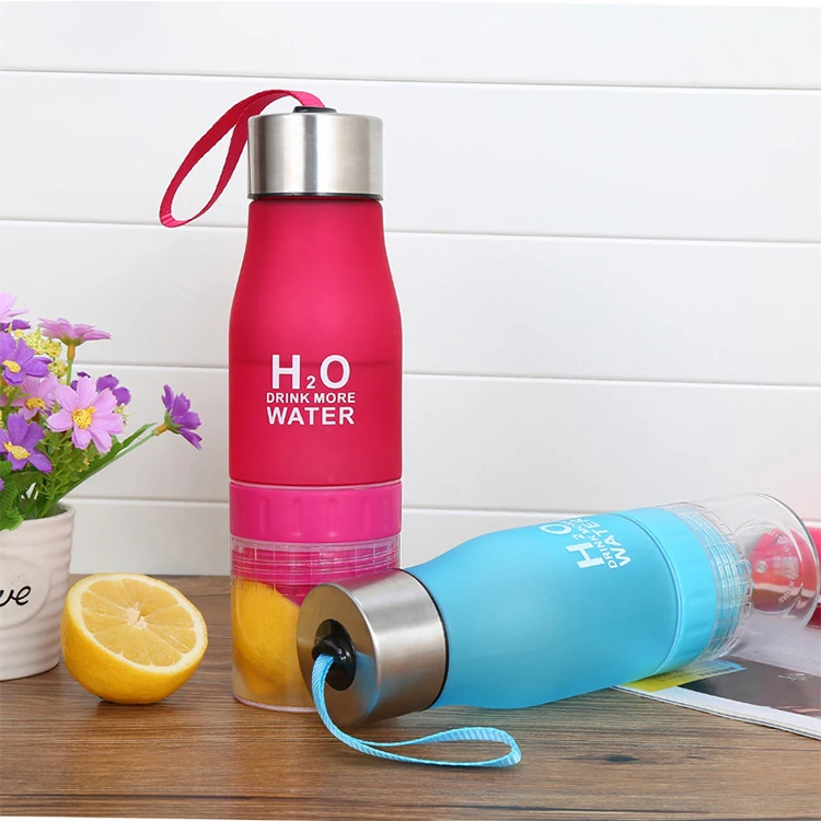 Free Sample Plastic Sports Fruit Infuser Water Bottle with Handle