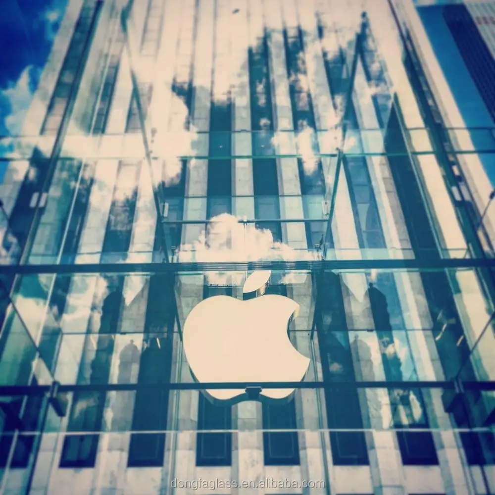 Apple store SGP glass-1.jpg