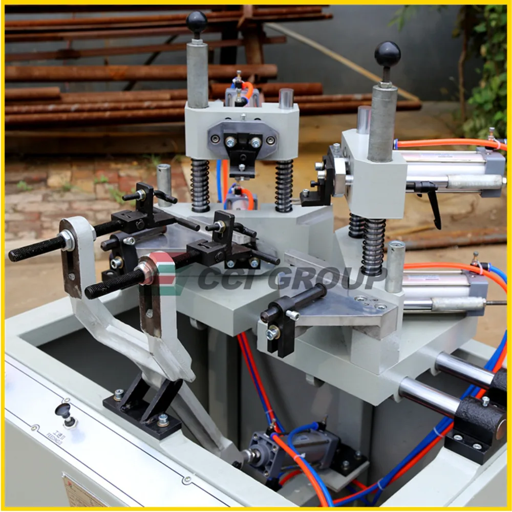 2.V Corner Cleaning Machine.jpg