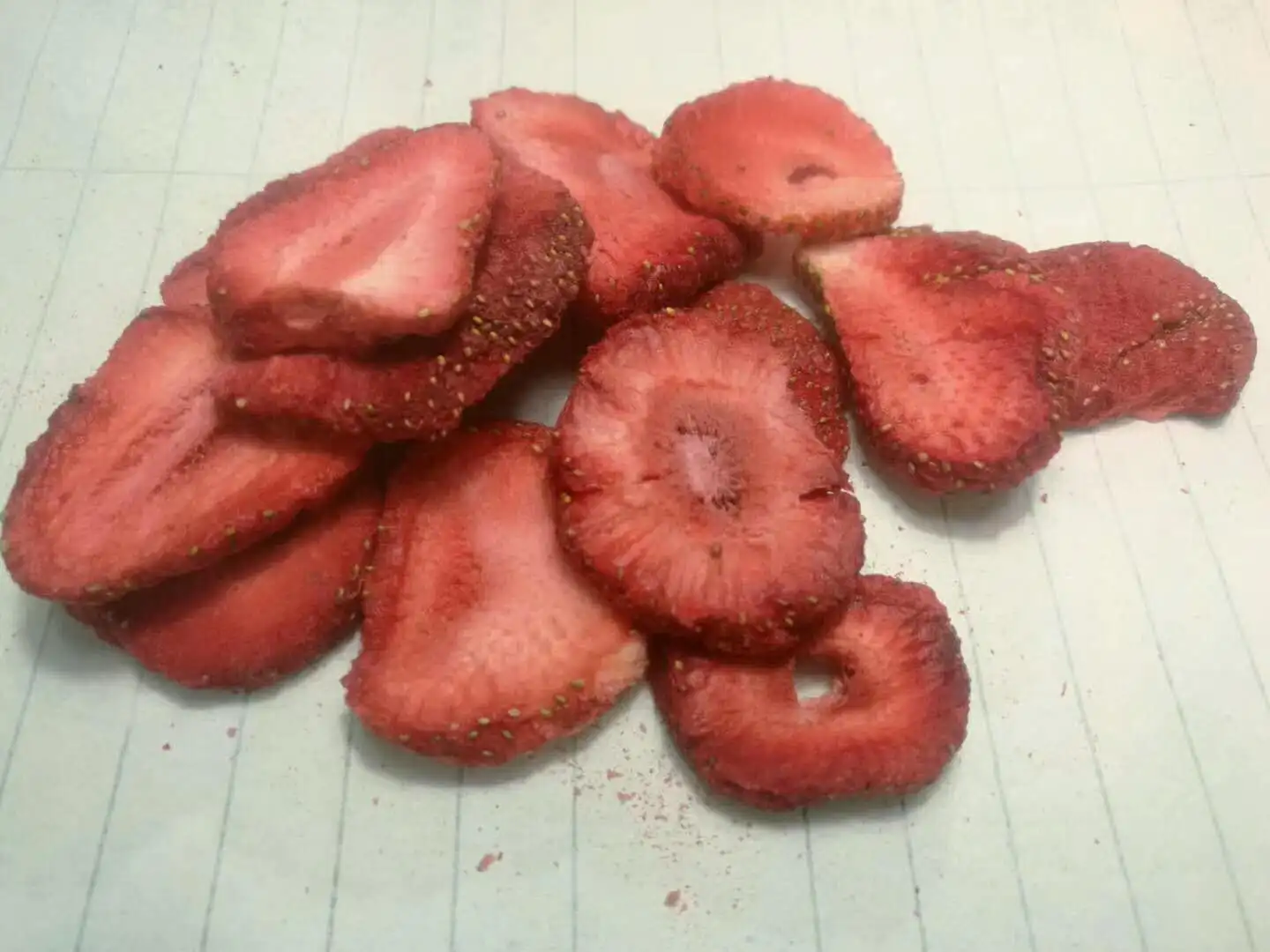 FD冷冻草莓干果整粒、切片、丁、粉
