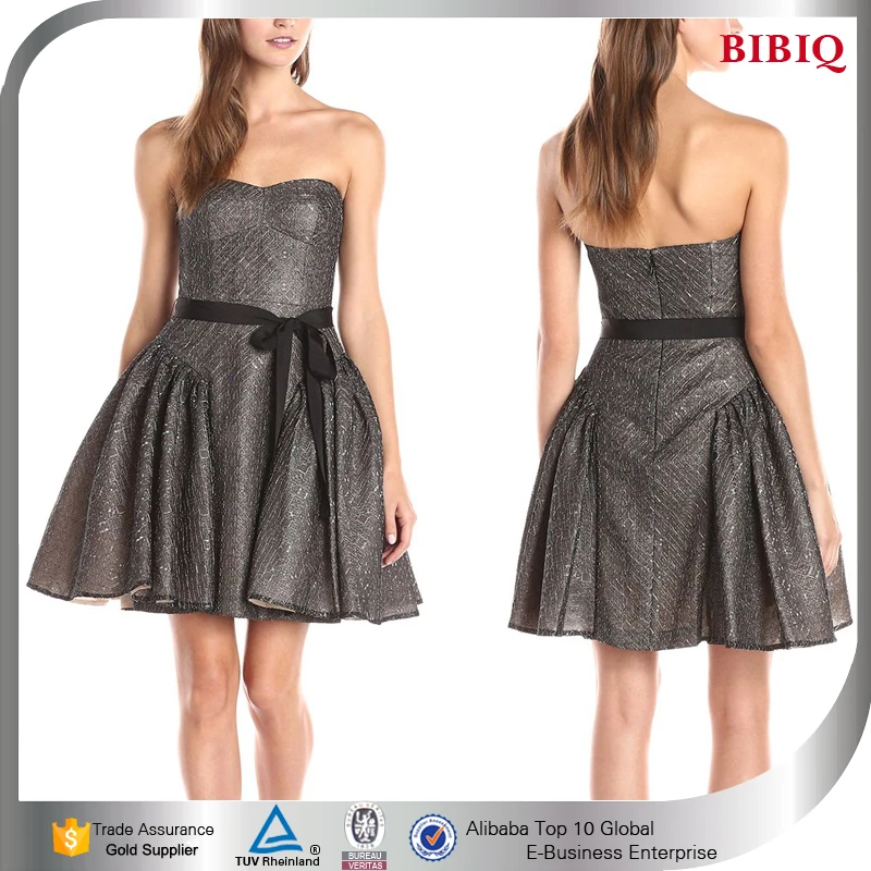 Vestidos de fiesta de navidad vestidos formales cortos patrones 2016 llamarada elegante sin tirantes vestidos de