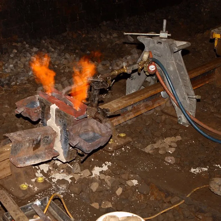 High Precision Rail Thermit-Welding Alignment