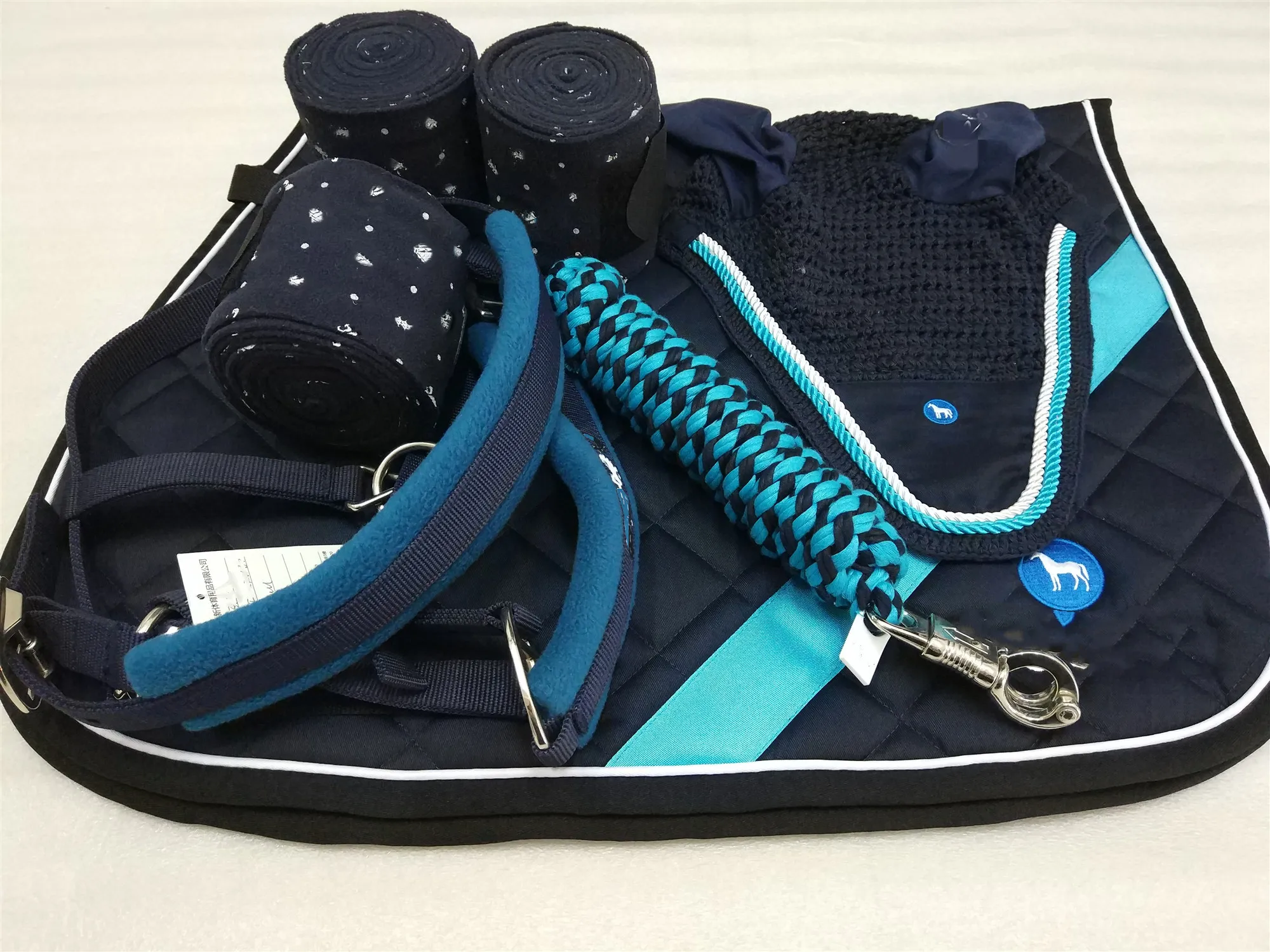 custom-soft-horse-sport-equestrian-saddle-pads-set-buy-equestrian