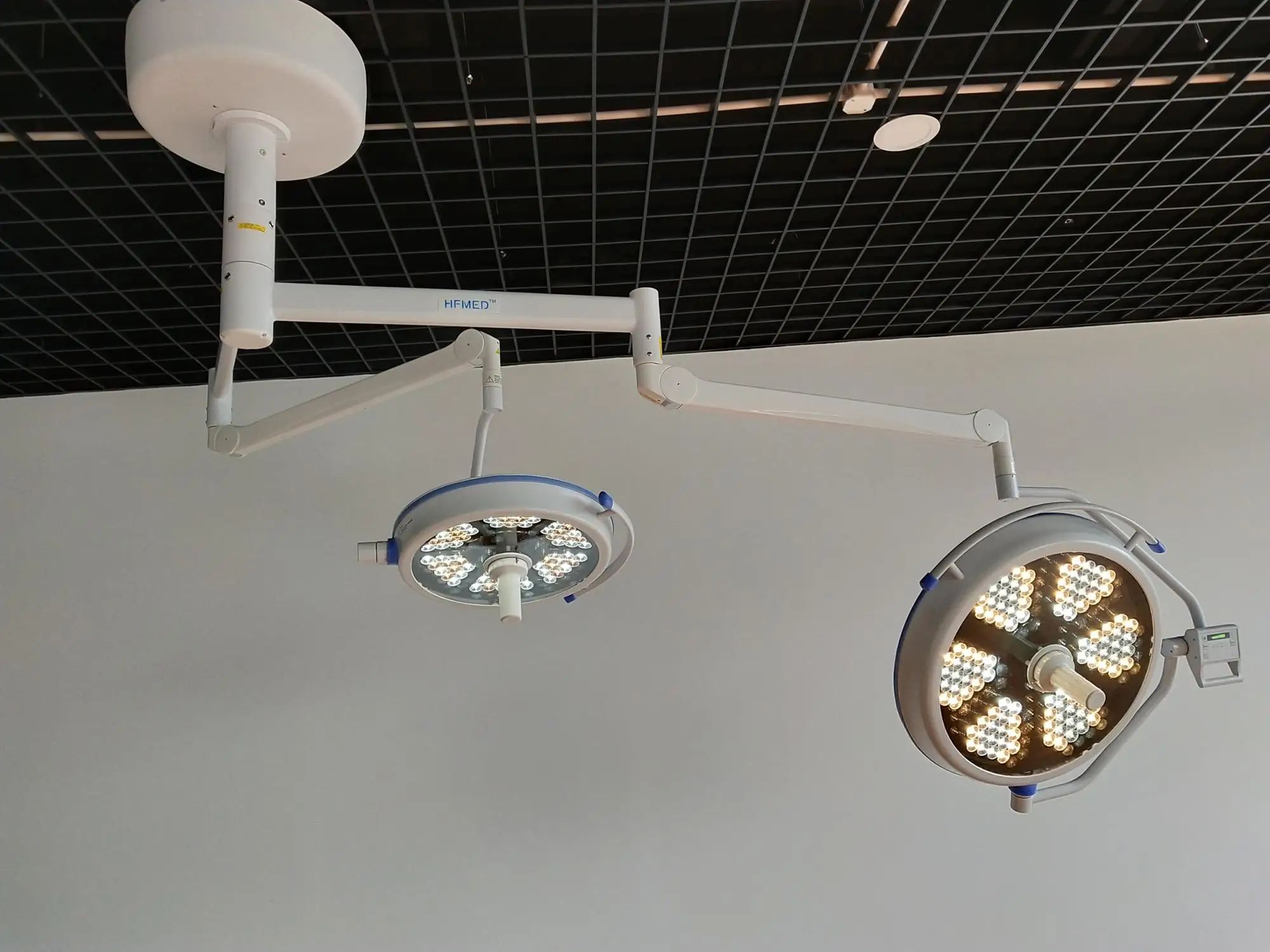 700500 LED, P2