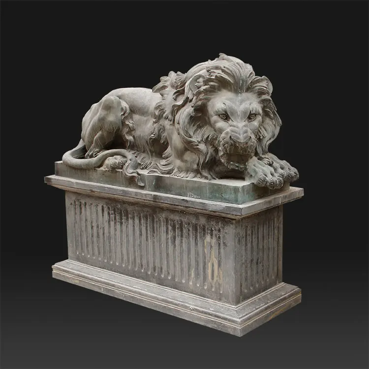 Marble lion (7).jpg