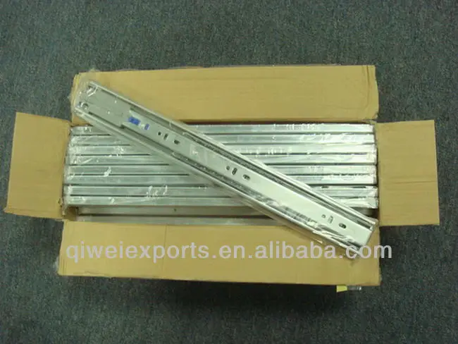 13052 Qiwei self closing slide railing packing.jpg