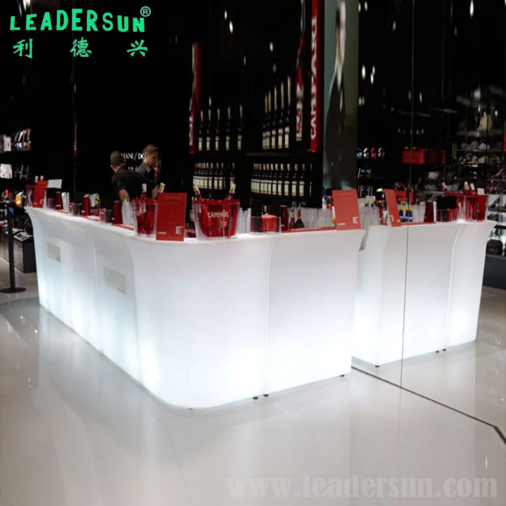 Morden Waterproof Rgbw 16 Color Changing Portable Light Up Led