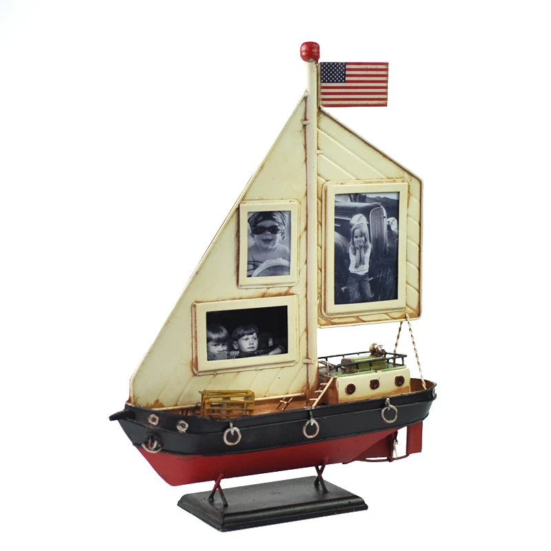 Retro Metal Model Ship Handmade Boat Figurine Sail Ship Miniature Decorative Ship Photo Frame