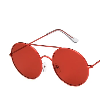 gafas de sol rojas hombre
