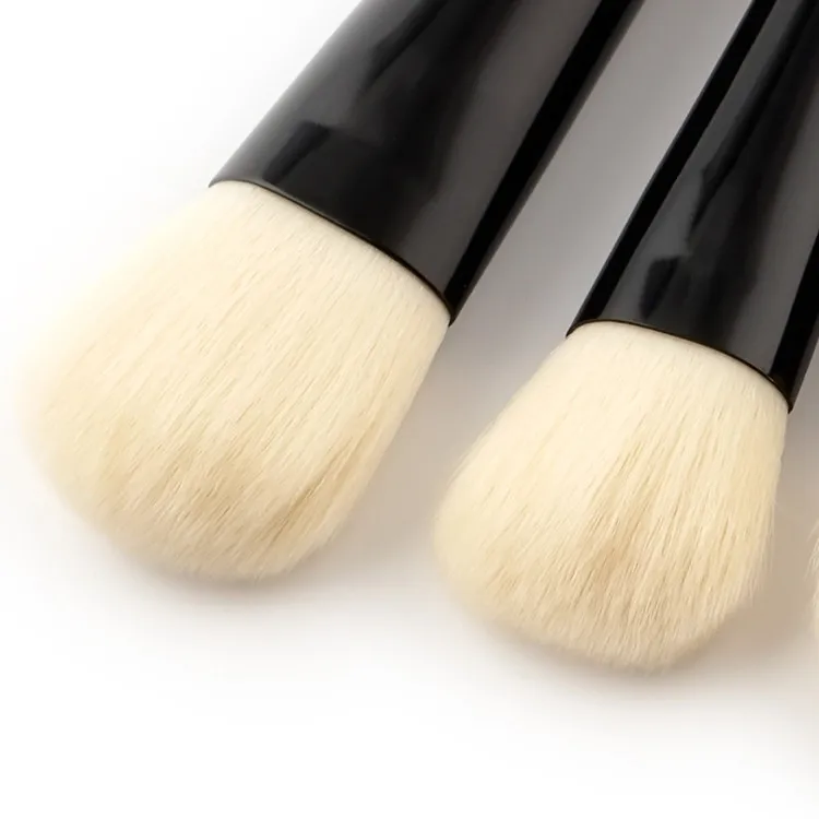 makeup brushes.jpg