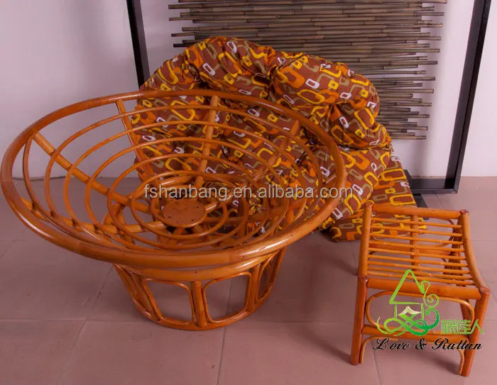 Balcón al aire libre de interior patio trasero sentado caña de ratán