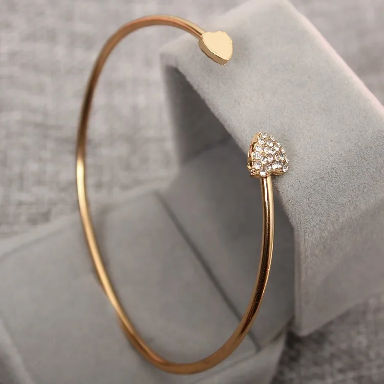 a bracelet (4).jpg