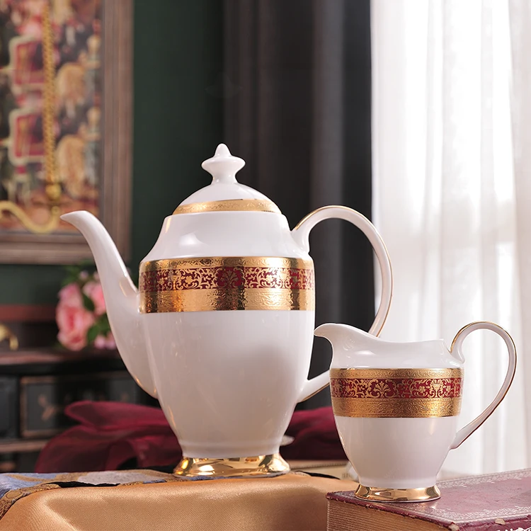 P&T Ware European style dinnerware Bone China gold rim coffee set