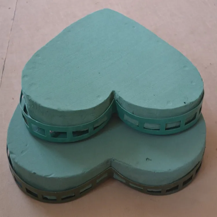 Heart Shape Wet Floral Foam For Holiday Decoration With Fresh Flowers