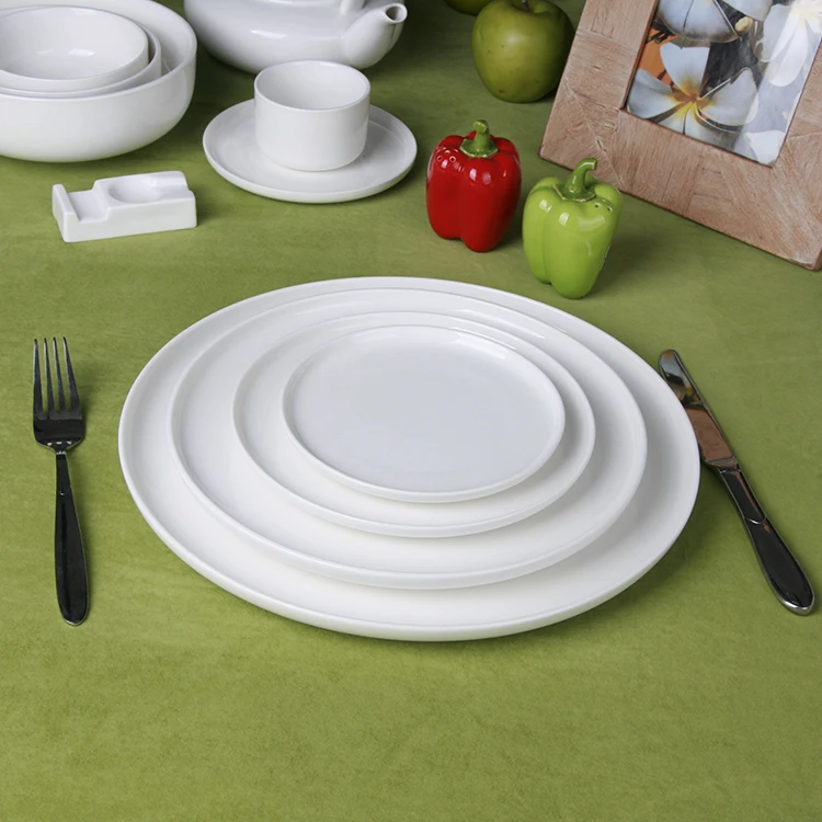 Hot sale flat round cheap white 10'' ceramic dish charger plate for restaurant