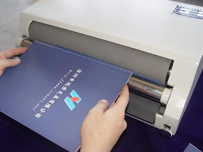 Cbm610 Paper Product Making Machine >> Spiral Notebook Binding Machine